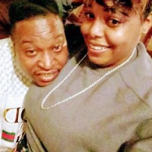 Meet your Posher, Derrick